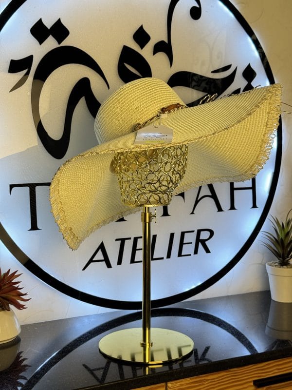 img_7352 Chapeau coquillage beige